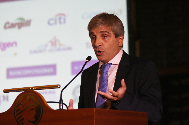 “Salir del cepo es un tema de condiciones, no de tiempo”