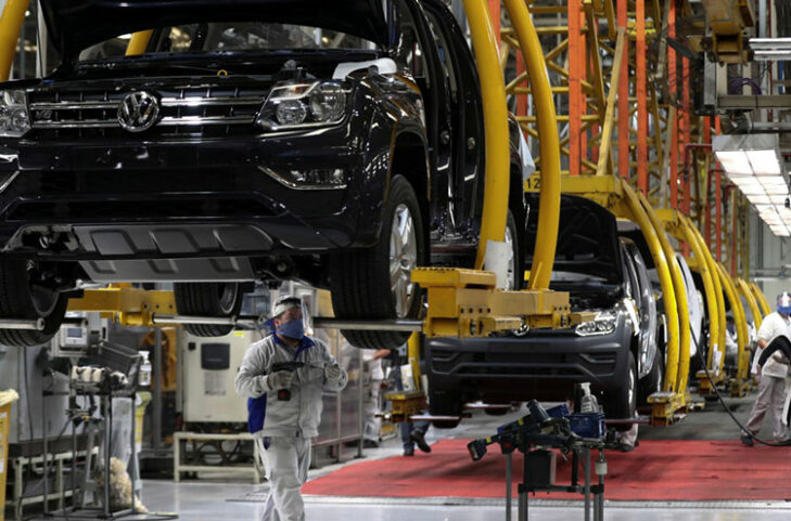 Se frena el crecimiento industrial