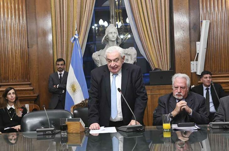 Adelmo Gabbi presidirá la Bolsa por un nuevo período