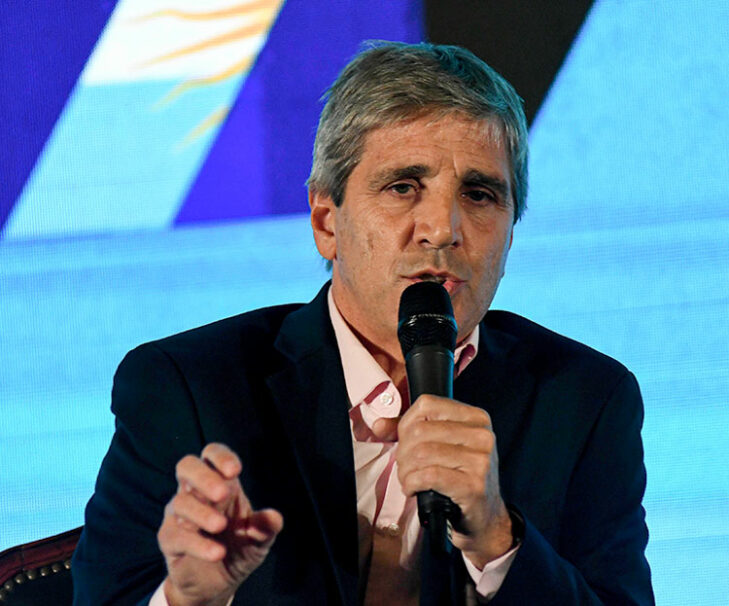 “Ojalá puedan acompañarnos con los actos, además de los votos”