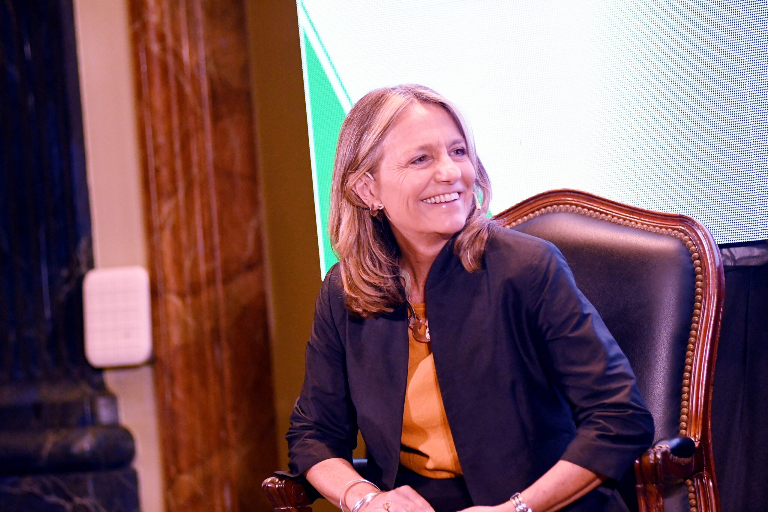 “Tenemos que eliminarle molestias al sector privado para que éste pueda invertir y crecer”