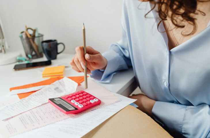 El momento de organizar tus finanzas es… ¡ahora!