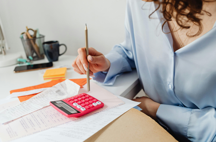 El momento de organizar tus finanzas es… ¡ahora!